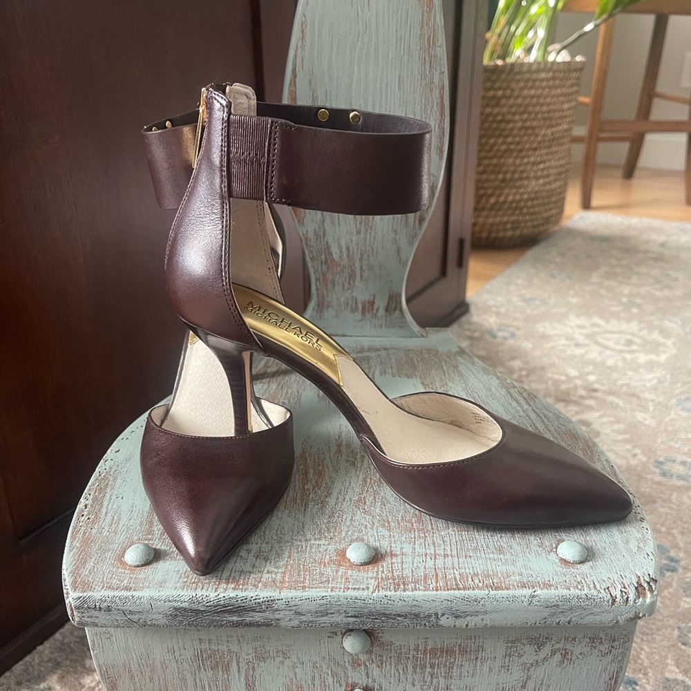 Michael by Michael Kors Women’s SIZE 6 Deep Brown Heels